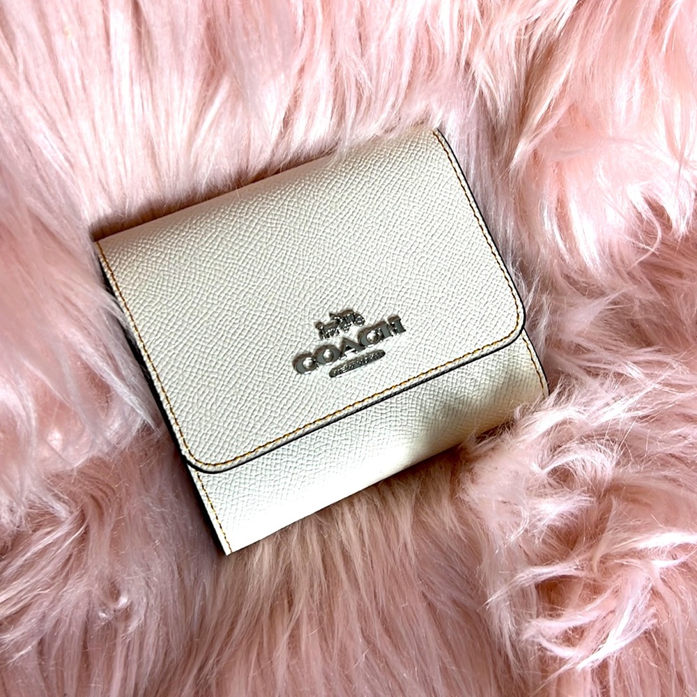 BNWT Coach Trifold Wallet